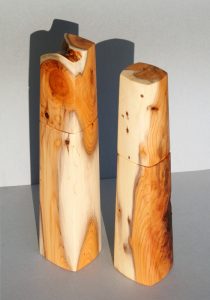 Woodandform Pfeffermühlen aus Eibenholz
